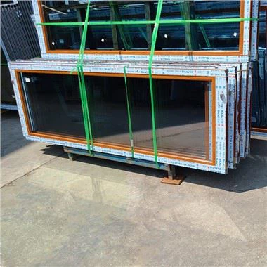 Alumínium forgóajtók